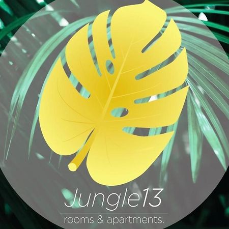Jungle 13 - Room And Apartments Napoli Exterior foto